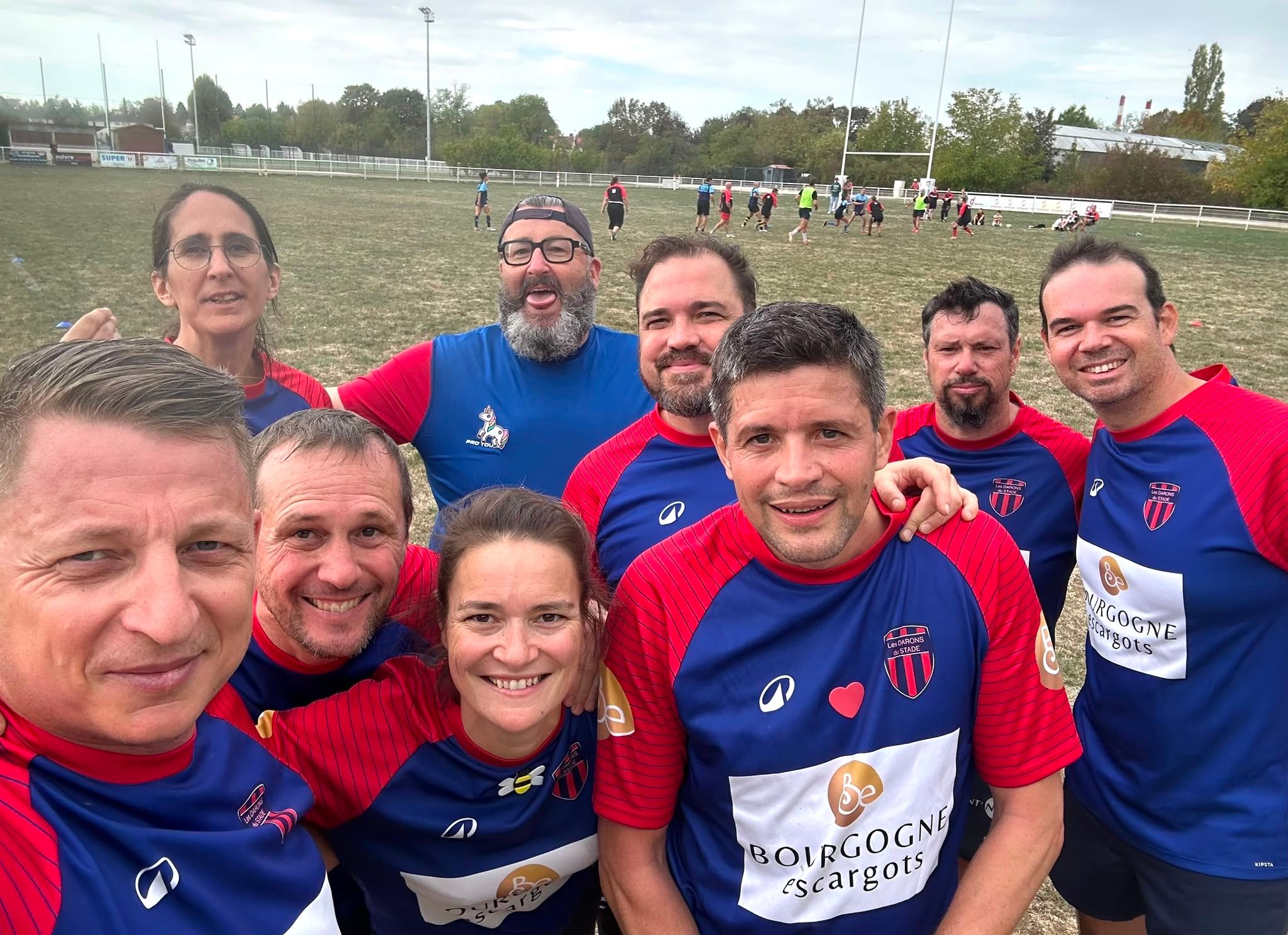 𝗟𝗘𝗦 𝗗𝗔𝗥𝗢𝗡𝗦 𝗗𝗨 𝗦𝗧𝗔𝗗𝗘 🏉🔴🔵